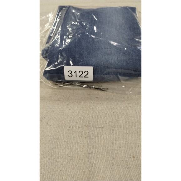 Vince Camuto Jeans Girls 8 Blue Medium Wash Measures 23x19 - Picture 9 of 9